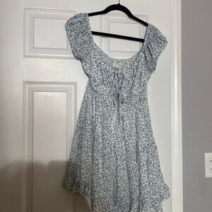 Cute Mini dress with flower Pattern